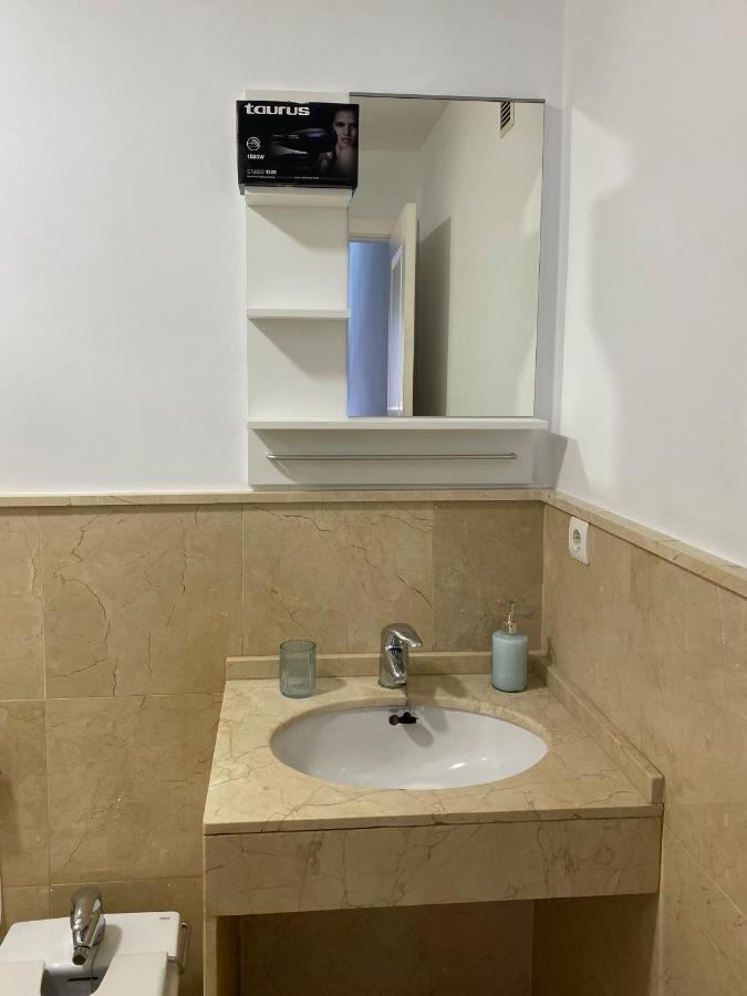 דירות סביליה Quattro Triana En Salado מראה חיצוני תמונה